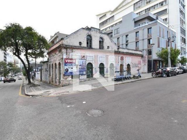 Casa à Venda Alto da Glória, 1 Quarto, 378 m² Curitiba