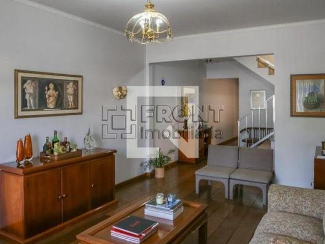 Casa à Venda Alto da Lapa, 4 Quartos, 219 m2