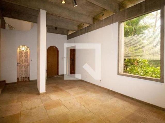 Casa à Venda Alto de Pinheiros, 6 Quartos, 557 m² São Paulo