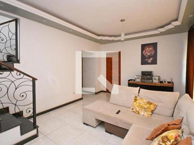 Casa à Venda Alvorada, 2 Quartos, 1500 m² Contagem