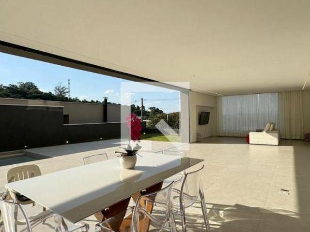 Casa à Venda Alphaville, 4 Quartos, 380 m2