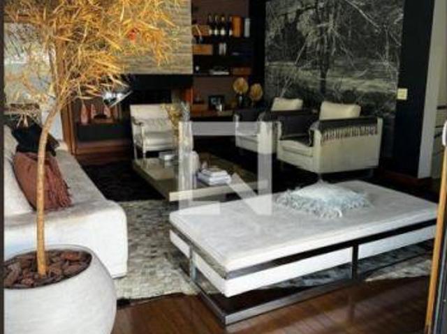 Casa à Venda Alphaville, 4 Quartos, 531 m2