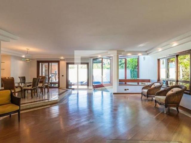 Casa à Venda Alphaville, 6 Quartos, 420 m2