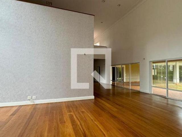 Casa à Venda Alphaville, 3 Quartos, 1100 m² Santana de Parnaíba
