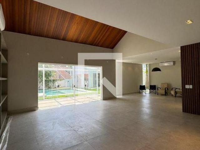 Casa à Venda Alphaville, 3 Quartos, 500 m² Santana de Parnaíba