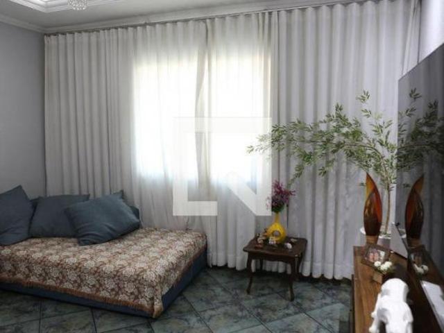 Casa à Venda Araguaia, 3 Quartos, 210 m² Belo Horizonte