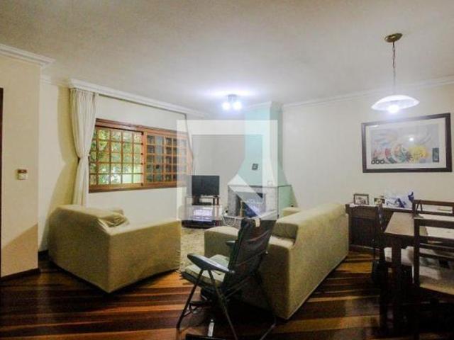 Casa à Venda Auxiliadora, 3 Quartos, 120 m² Porto Alegre