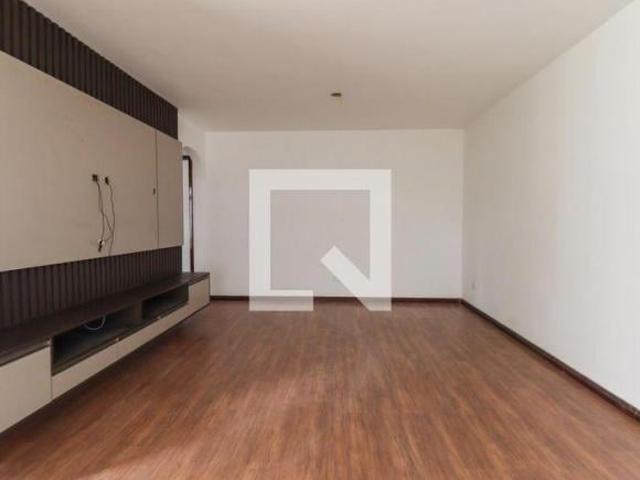 Casa à Venda Boqueirão, 4 Quartos, 296 m² Curitiba