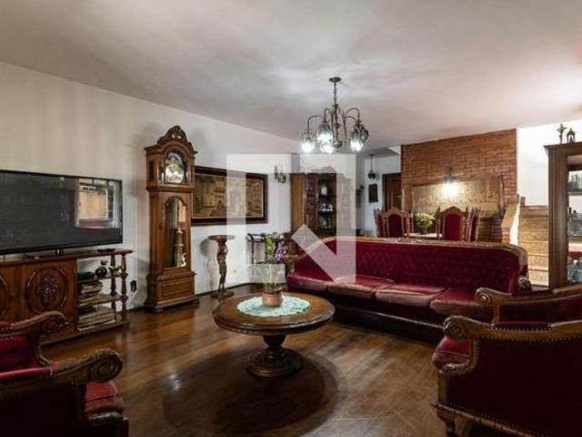 Casa à Venda Bosque da Saúde, 3 Quartos, 180 m2