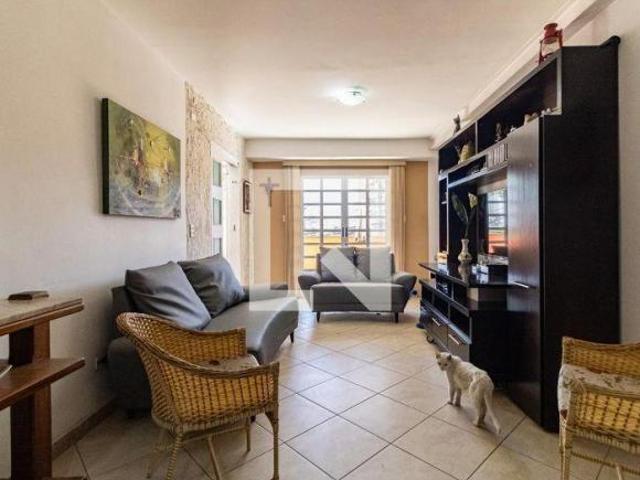 Casa à Venda Bosque da Saúde, 3 Quartos, 240 m2