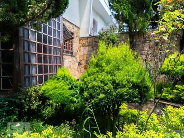 Casa à Venda Bosque da Saúde, 4 Quartos, 540 m2