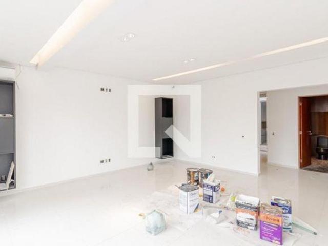 Casa à Venda Bosque da Saúde, 4 Quartos, 650 m² São Paulo