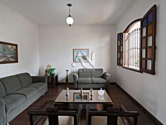 CASA A VENDA – BAIRRO SÃO SEBASTIÃO