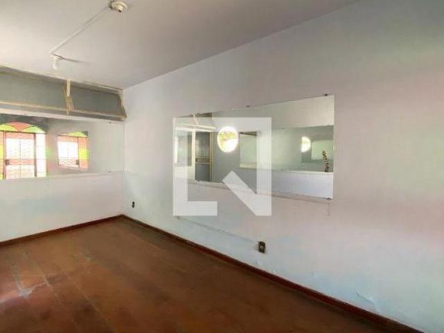 Casa à Venda Barroca, 2 Quartos, 100 m² Belo Horizonte