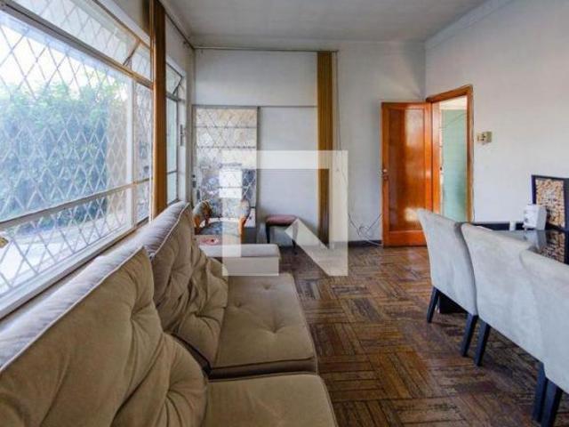 Casa à Venda Barroca, 3 Quartos, 300 m² Belo Horizonte