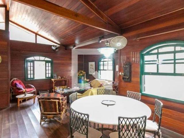 Casa à Venda Belvedere, 4 Quartos, 209 m² Belo Horizonte