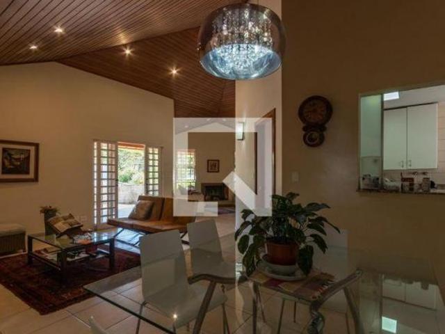 Casa à Venda Braúnas, 4 Quartos, 304 m² Belo Horizonte