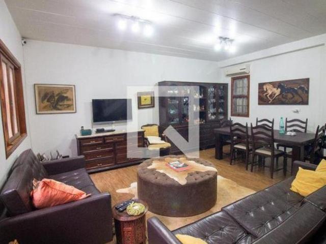 Casa à Venda Brooklin, 3 Quartos, 215 m² São Paulo