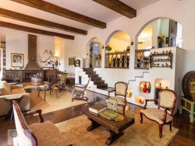 Casa à Venda Butantã, 4 Quartos, 580 m² São Paulo