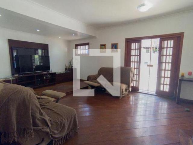 Casa à Venda Butantã, 6 Quartos, 320 m2