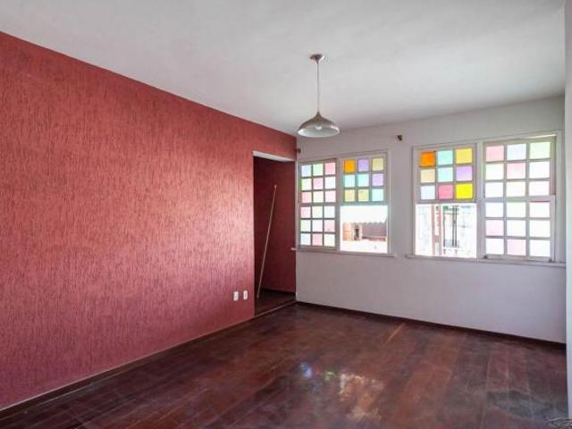 Casa à Venda Glória, 3 Quartos, 360 m2