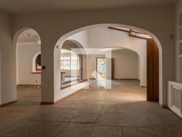 Casa à Venda Grajaú, 3 Quartos, 344 m² Belo Horizonte