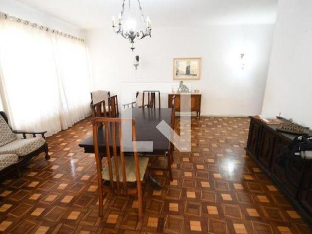 Casa à Venda Guanabara, 3 Quartos, 663 m2