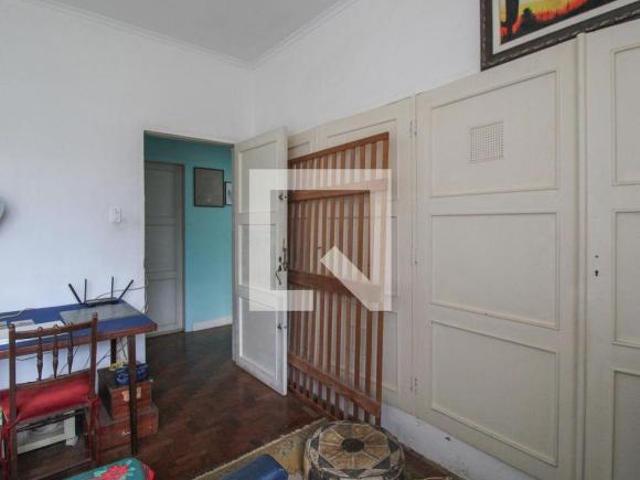 Casa à Venda Guanabara, 4 Quartos, 820 m2