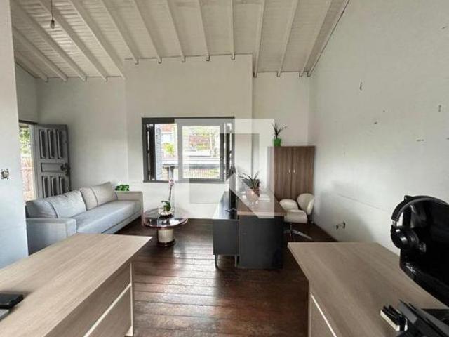 Casa à Venda Guarani, 4 Quartos, 354 m² Novo Hamburgo