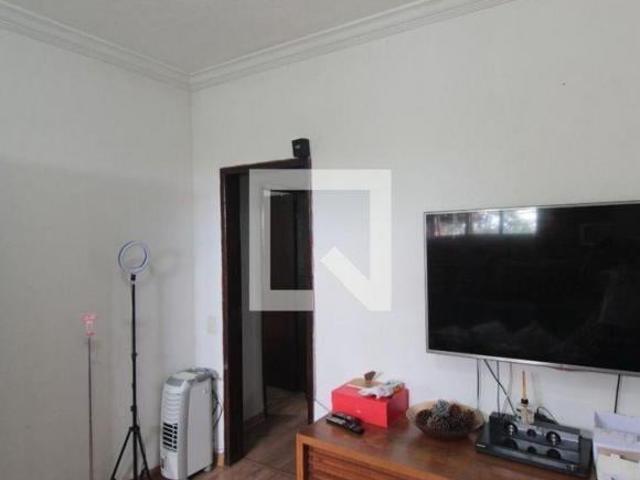 Casa à Venda Guarani, 4 Quartos, 360 m² Belo Horizonte