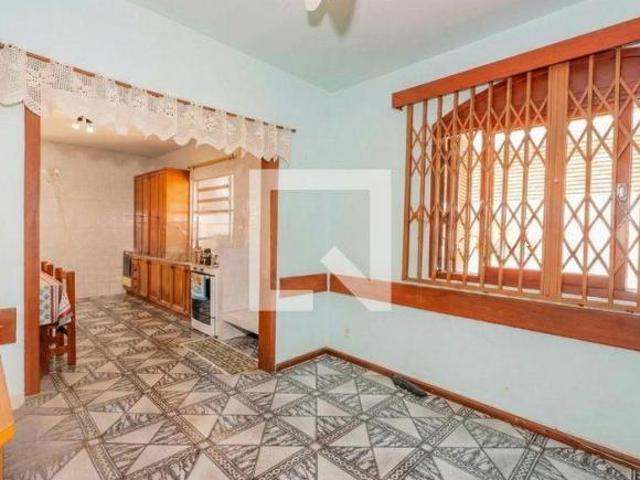 Casa à Venda Guarujá, 2 Quartos, 146 m² Porto Alegre