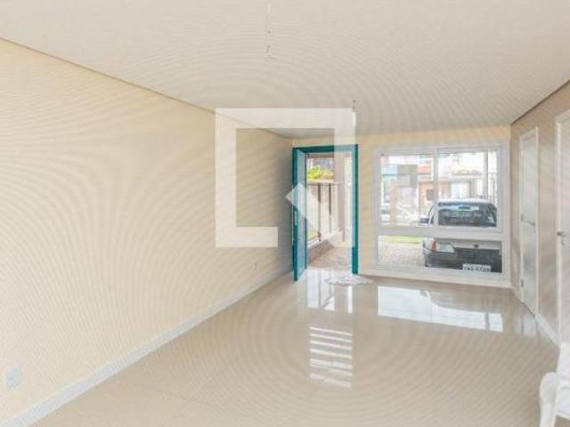Casa à Venda Guarujá, 3 Quartos, 170 m² Porto Alegre