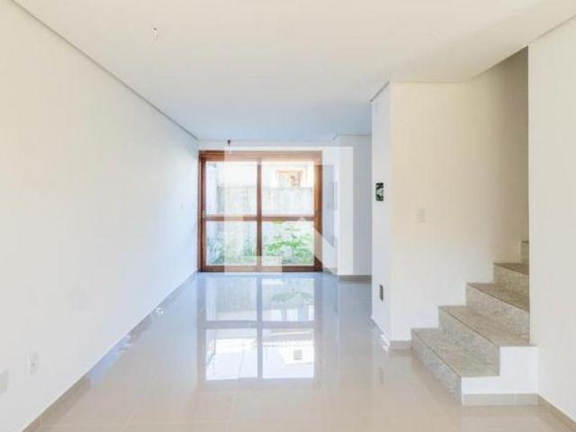 Casa à Venda Guarujá, 3 Quartos, 180 m² Porto Alegre