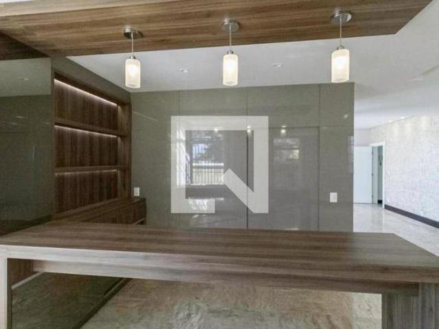 Casa à Venda Dona Clara, 5 Quartos, 650 m² Belo Horizonte