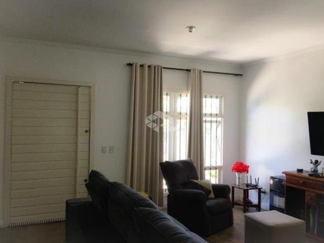 Casa à venda de 3 quartos à venda no bairro Juscelino Kubitschek, Santa Maria, RS