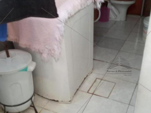 Casa a venda de 130 m² na Vila Formosa, 5 quartos, sala cozinha, 3 banheiros, lavanderia e quintal