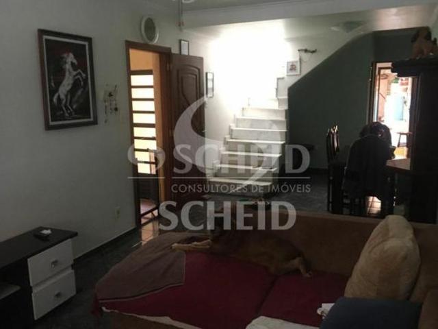 Casa a venda de 156,00m² útil, com 3 quartos e 2 vagas, no Jardim Cidália