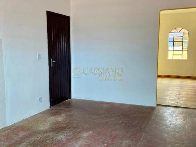 Casa à venda de 199,29m² | 04 dormitórios, 02 banheiros e 01 vaga de garagem | Bosque dos Eucaliptos
