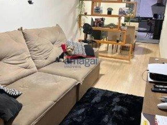 Casa à venda de 2 quartos com suíte em São José dos Campos!