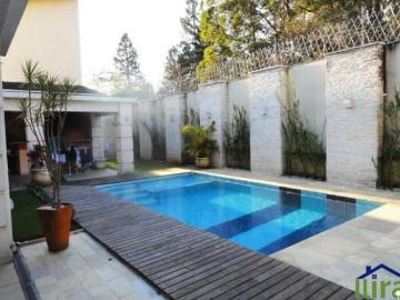 Casa à venda de 720m² com 4 dormitórios sendo 4 suítes e 4 vagas de garagem no Residencial 9 em Sant
