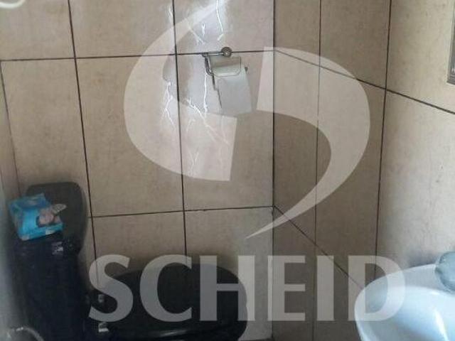 Casa a venda de 90,00m² útil, com 2 quartos e 1 vaga na Cidade Ademar !