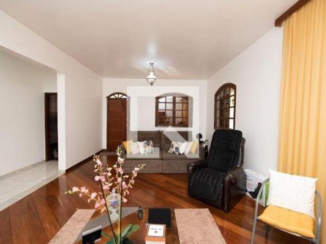Casa à Venda Diamante, 3 Quartos, 360 m² Belo Horizonte