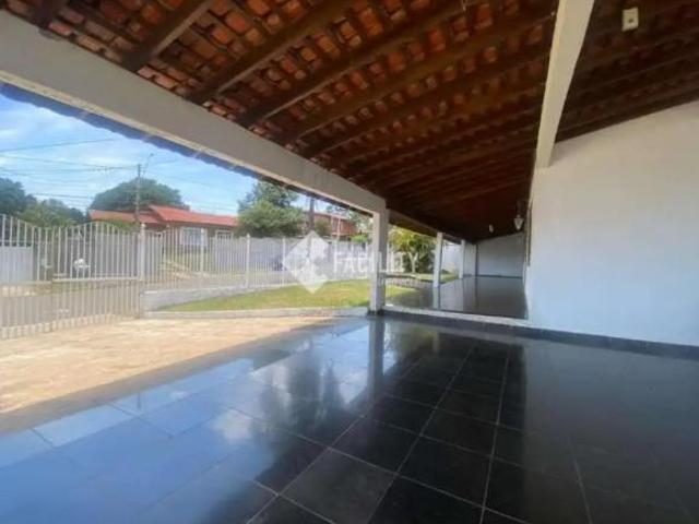 casa á venda e para aluguel em Parque Taquaral