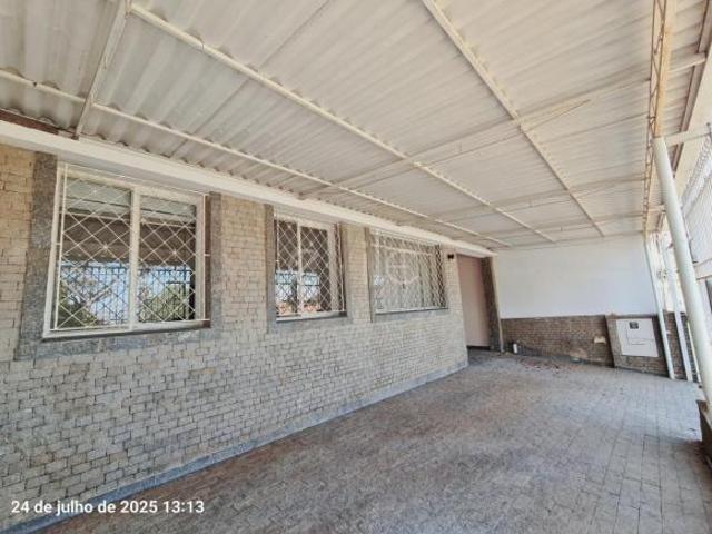 casa á venda e para aluguel em Vila Industrial