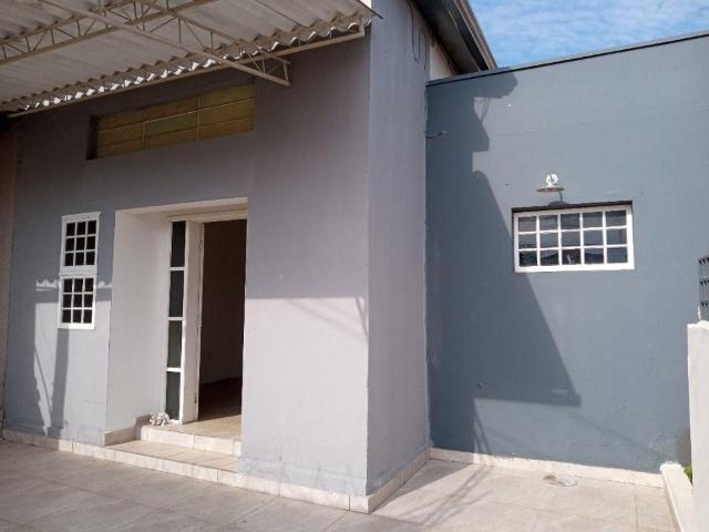 Casa à venda e para alugar em Hortolândia, Loteamento Remanso Campineiro, com 2 suítes, com 107 m²