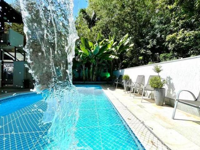Casa à venda e para alugar em Santana de Parnaíba, Alphaville, com 6 quartos, co