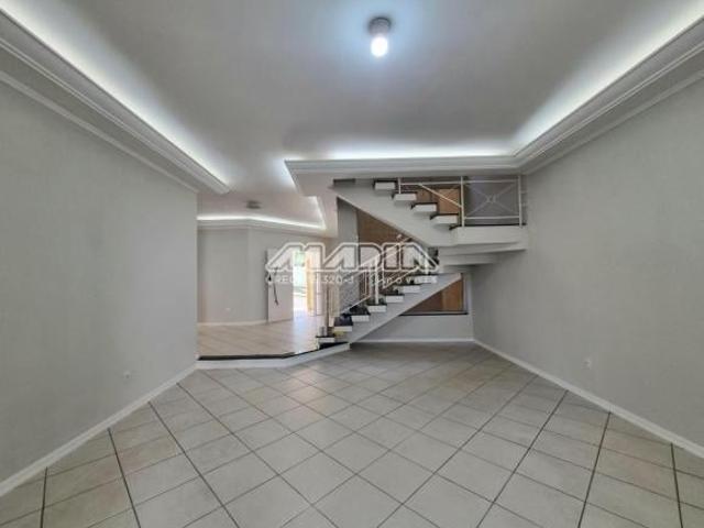 casa à venda em Condomínio Villaggio Fiorentino