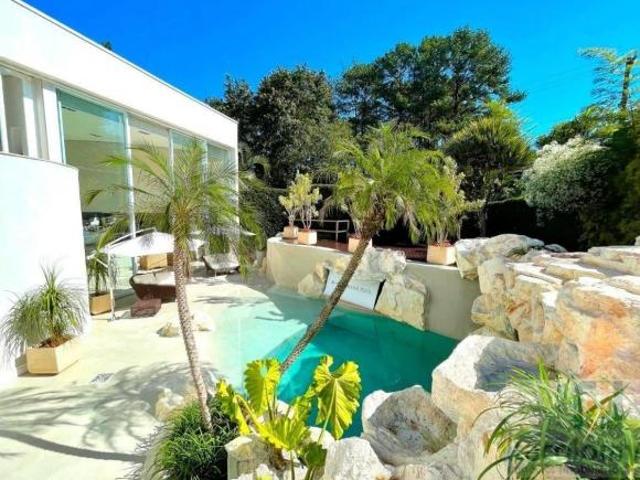 Casa a Venda em Condominio Alphaville