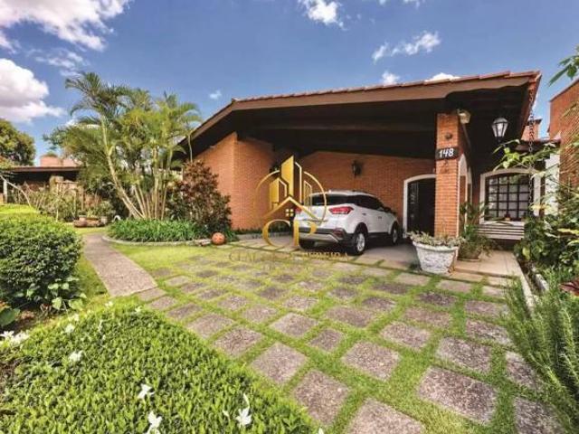 Casa à venda em condomínio com 3 dormitórios, varanda gourmet e 3 vagas