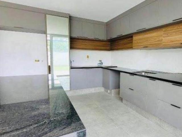 Casa à Venda em Condomínio Fechado: Jardim Cordeiro